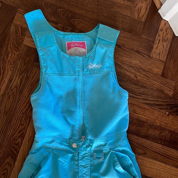 Girls snow jumpsuit size 6 - Picture 3 of 3